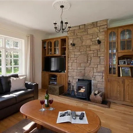 Sunlight Bellfield Country Bungalow
